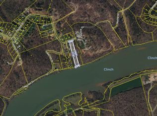 910 Skyline Dr, Harriman, TN 37748