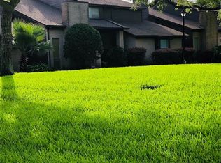 2123 Broadlawn Dr, Houston, TX 77058