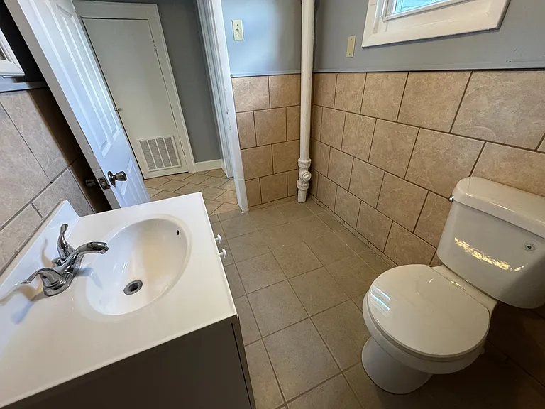 341 S Randolph St — Photo 19