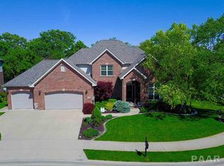 7006 N Draycott Pl, Peoria, IL 61615