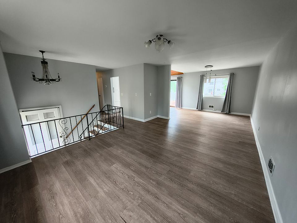 1st image of 8 Mitchell Ave
