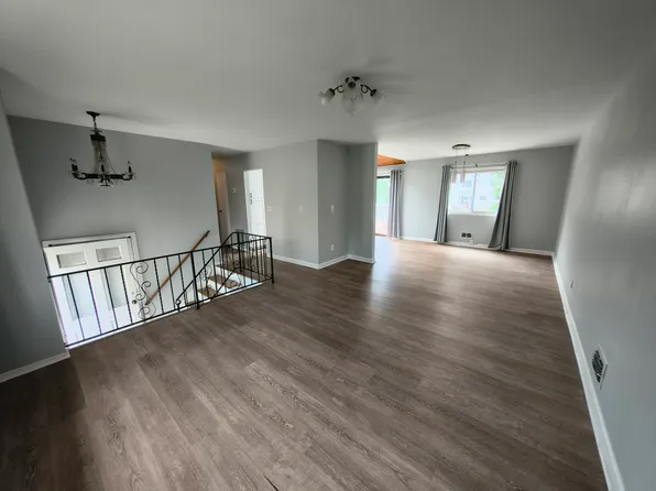 8 Mitchell Ave, Piscataway, NJ 08854