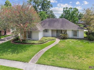 10748 Landsbury Ave, Baton Rouge, LA 70809
