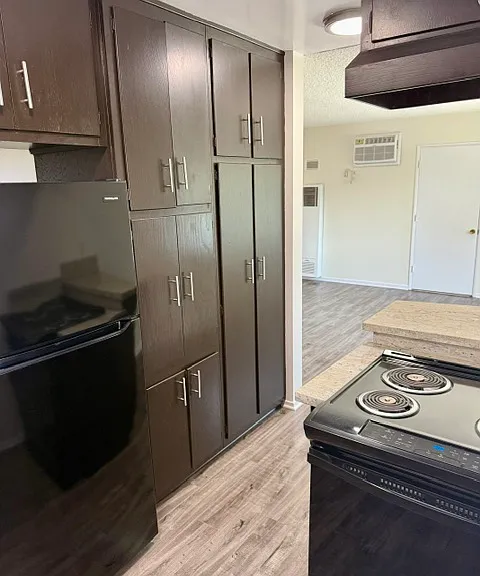 606 N Avenue 66 #20 — Photo 5