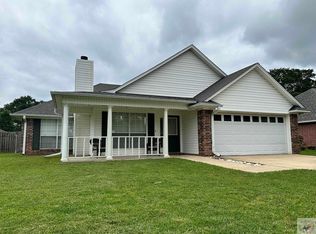 22 Lacey St, Hooks, TX 75561