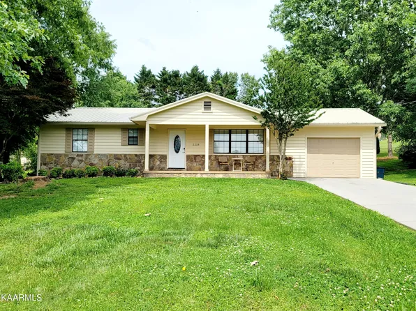 2218 Red Bank Cir, Sevierville, TN 37876