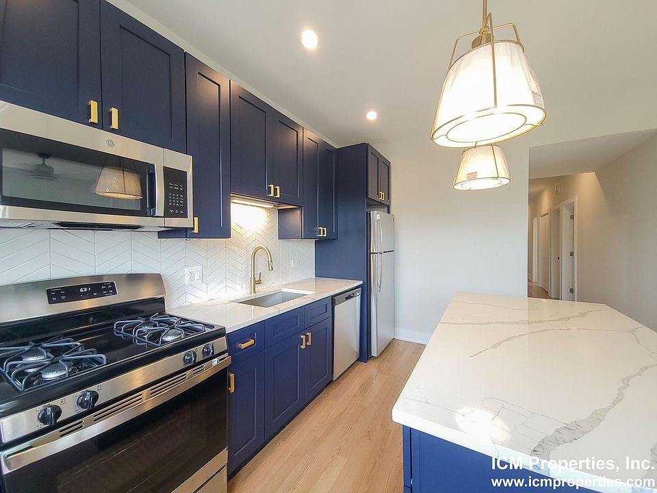 1st image of 4405 N Seeley Ave #3A