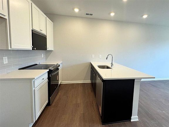 2nd image of 144 Pathfinder Pl #46