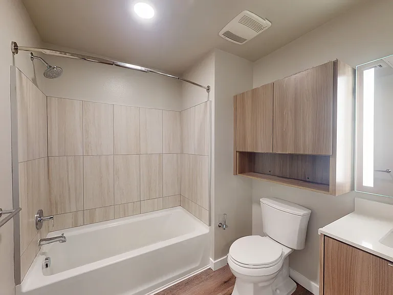 Residences at Lake Merritt — Photo 42
