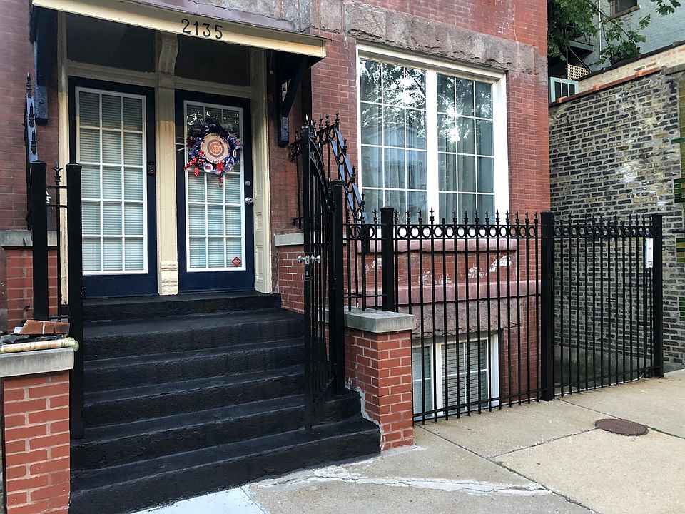 1st image of 2135 N Hoyne Ave #G