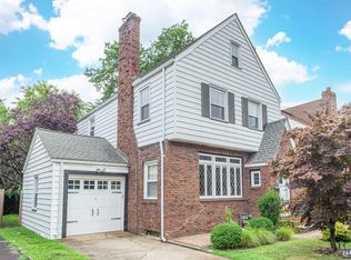 45 Overlook Ter, Bloomfield, NJ 07003