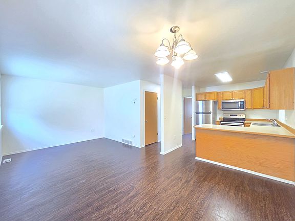 2nd image of 407 E 8th Ave #3