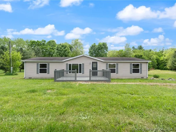 3667 E Dutch Creek Court, Pekin, IN 47165