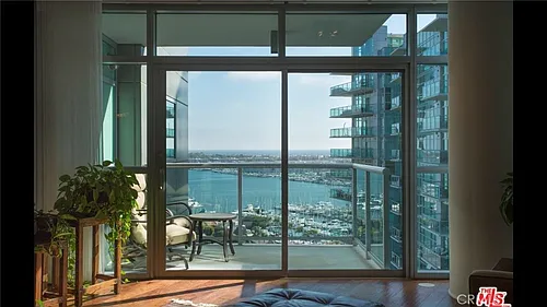 13650 Marina Pointe Dr #1605 Photo 1