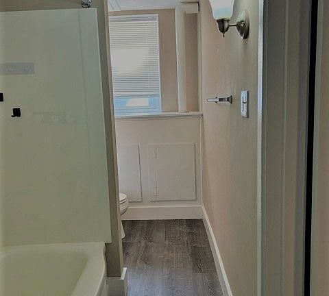 5th image of 1802 W Genesee St APT 4