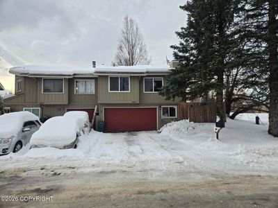8881 Pioneer Dr, Anchorage, AK, 99504