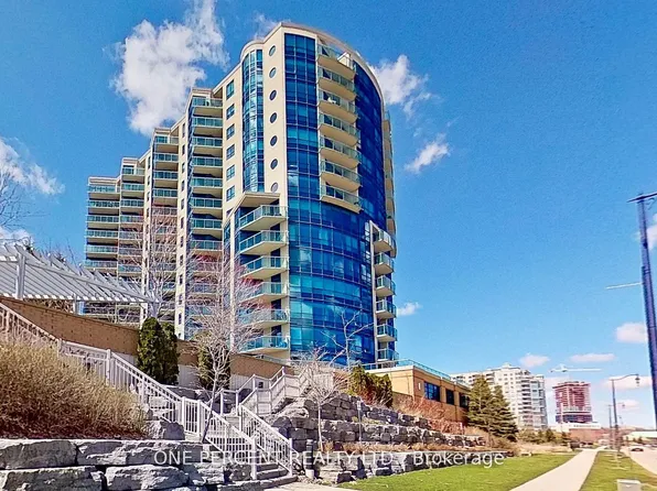 33 Ellen St #604, Barrie, ON L4N 6E9