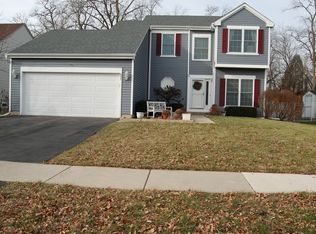 637 Anderson Dr, Lake In The Hills, IL 60156