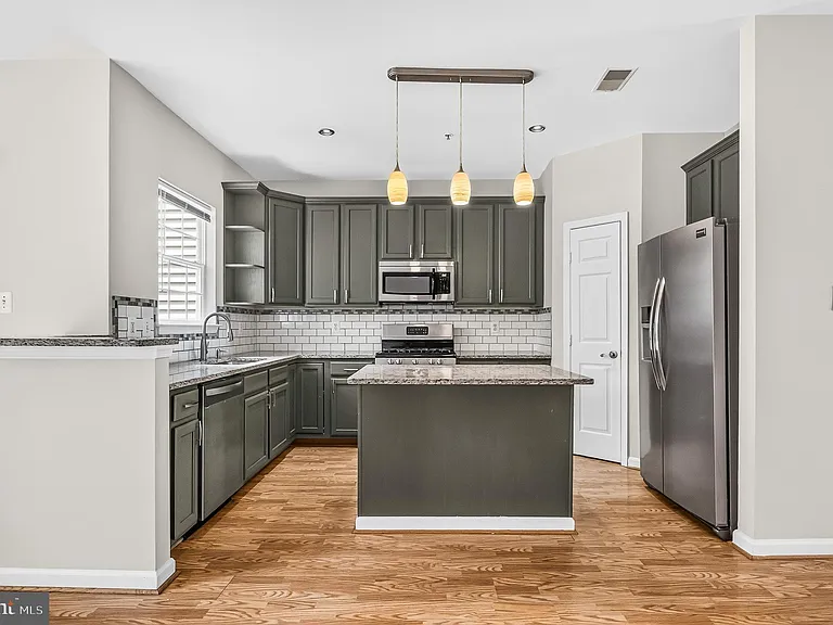 9743 Quiet Brook Ln — Photo 10