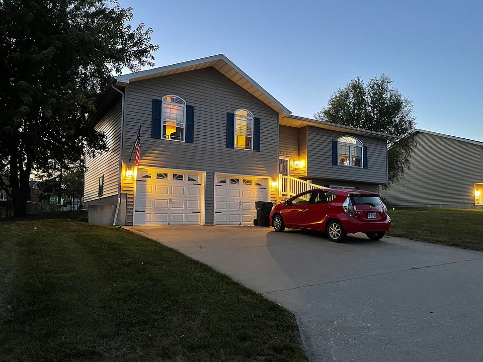1st image of 1503 Castle Dr