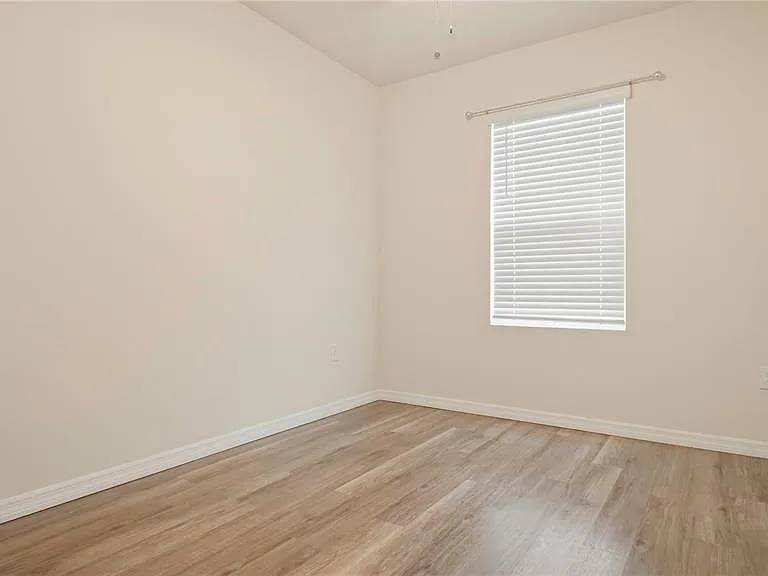 1311 Tallowwood Ln — Photo 26