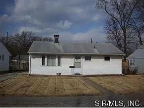 1130 Lilac Dr photo 1