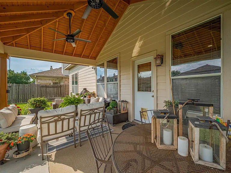 25203 Melody Oaks Ln — Photo 33