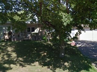 100 Pleasant Dr, Waunakee, WI 53597