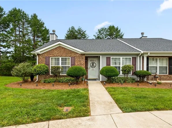 808 Chesapeake Ln, Archdale, NC 27263