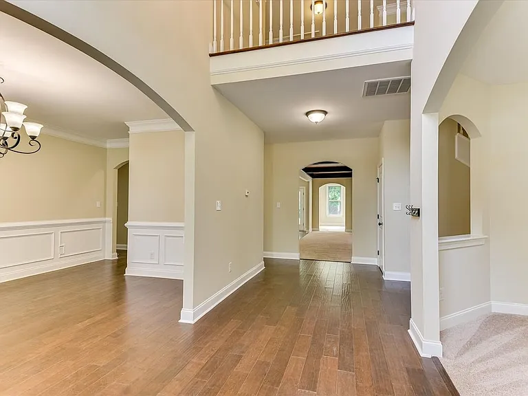 4215 Windslow Dr — Photo 3