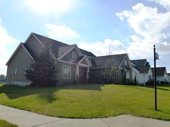 2nd image of 139 Monticello Dr