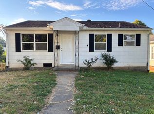 834 W Sprague St, Winston Salem, NC 27127