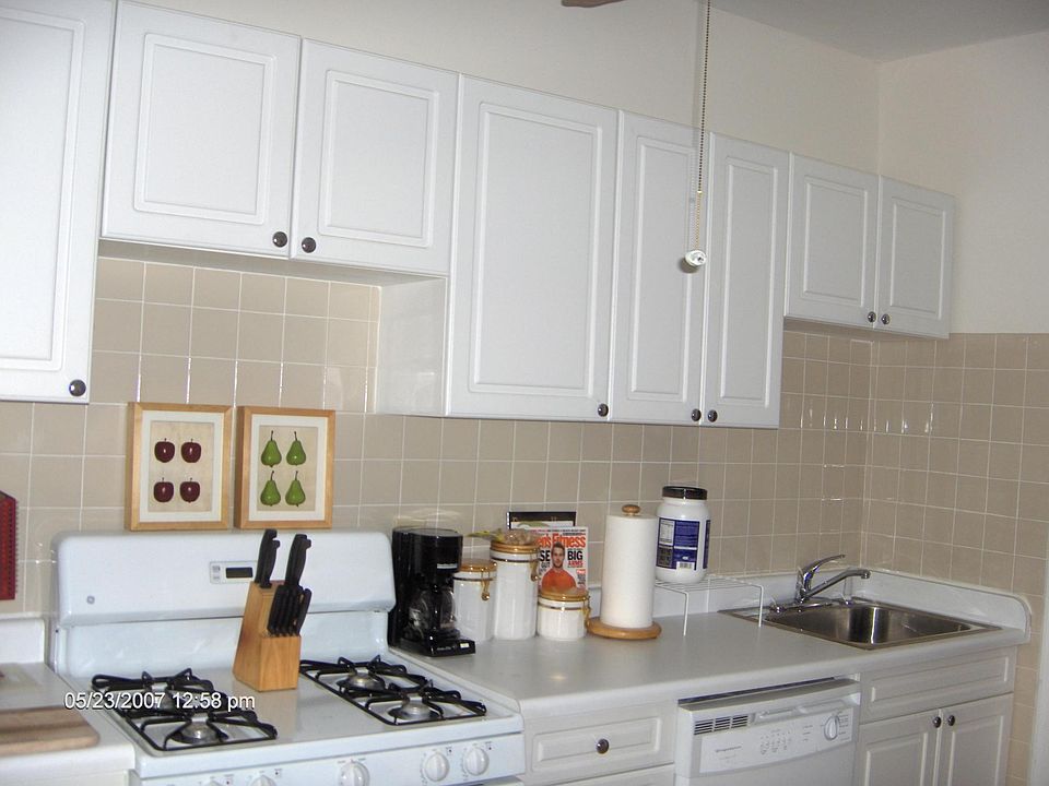 1st image of 4920 N Hoyne Ave APT 3