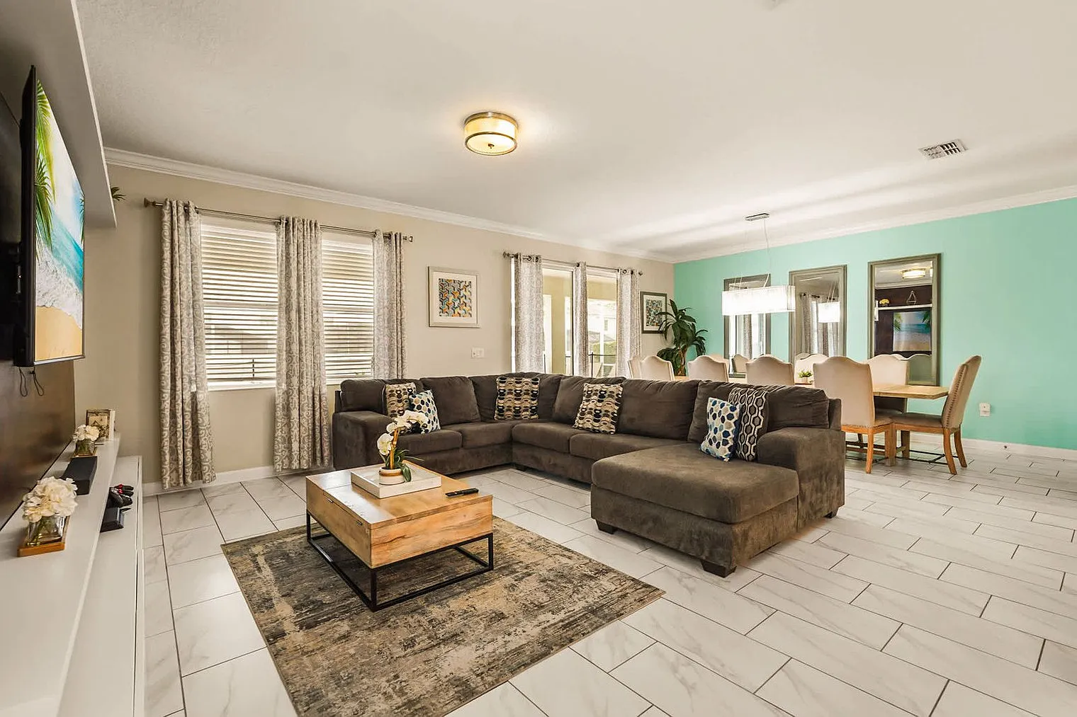 8 bed, 5.0 bath, 3907 sqft, $7,229 — Photo 1