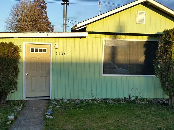 2nd image of 2118 Jefferson St