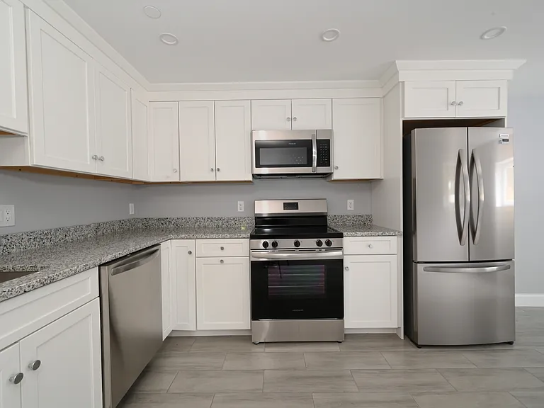 245 Elm St #1 — Photo 1