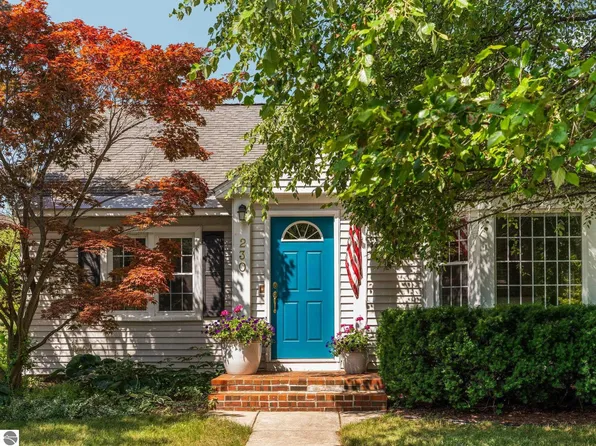 230 S Elmwood Ave, Traverse City, MI 49684