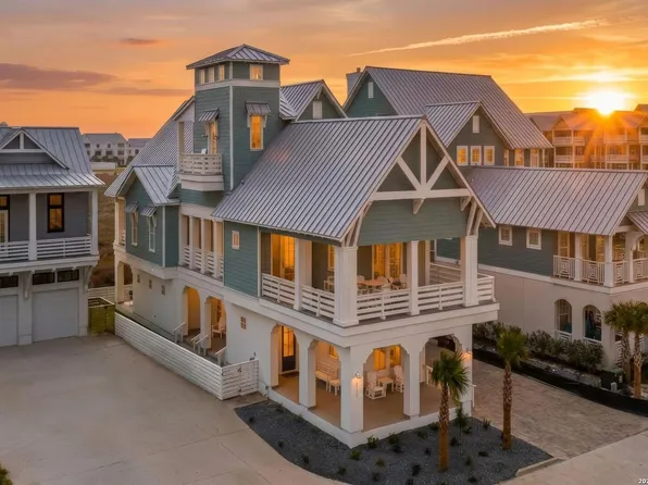 217 Sweet Bay St, Port Aransas, TX 78373