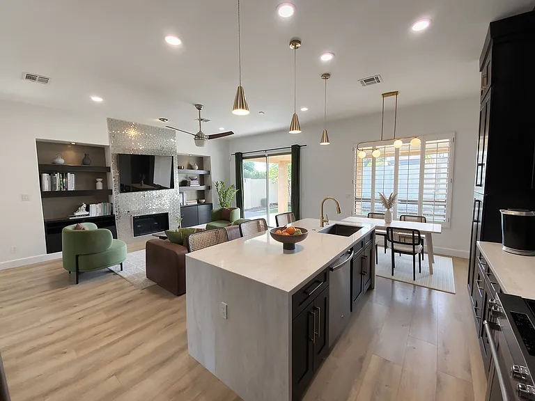 6204 E Phelps Rd — Photo 9