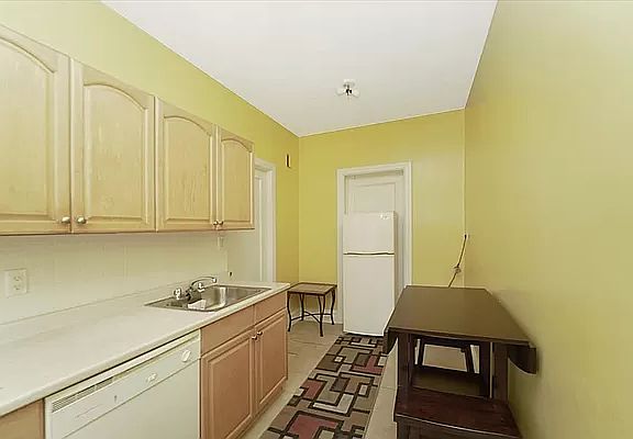 5th image of 70-35 Broadway APT F24