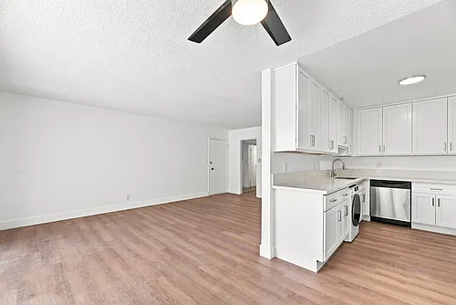 Floor plan 218