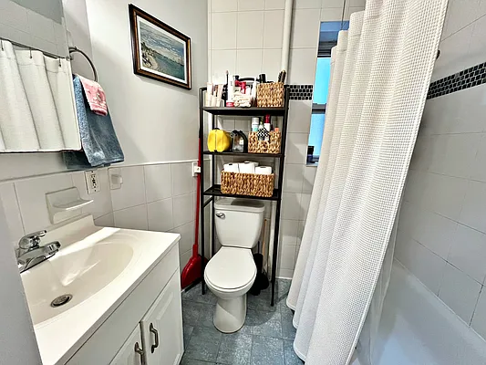 Rented by William Raveis Real Estate | media 23