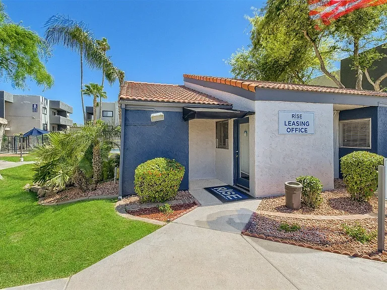 1325 W Guadalupe Rd — Photo 51