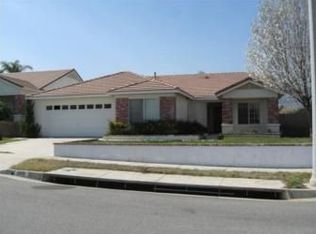 3910 Pine Valley Way, Corona, CA 92883