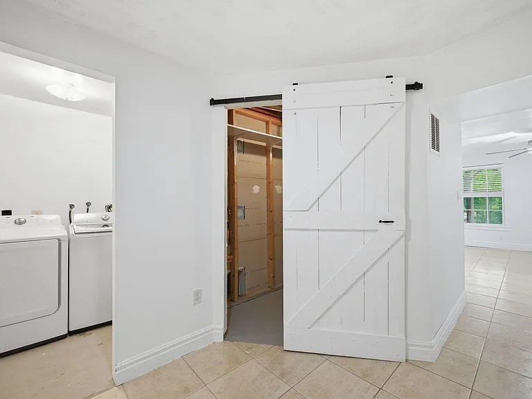 28 Cherry Laurel Dr — Photo 17