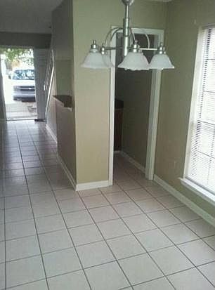 2nd image of 1119 Willow Creek Dr
