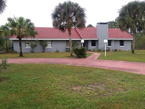2nd image of 6896 Amaryllis Dr