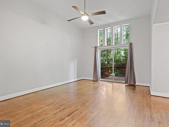 5th image of 1595 Inlet Ct