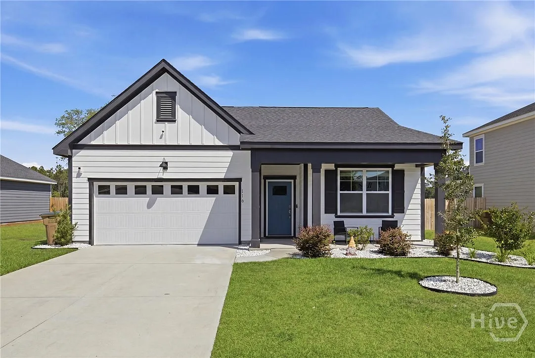 4 bed, 2.0 bath, 1788 sqft, $2,700 — Photo 1
