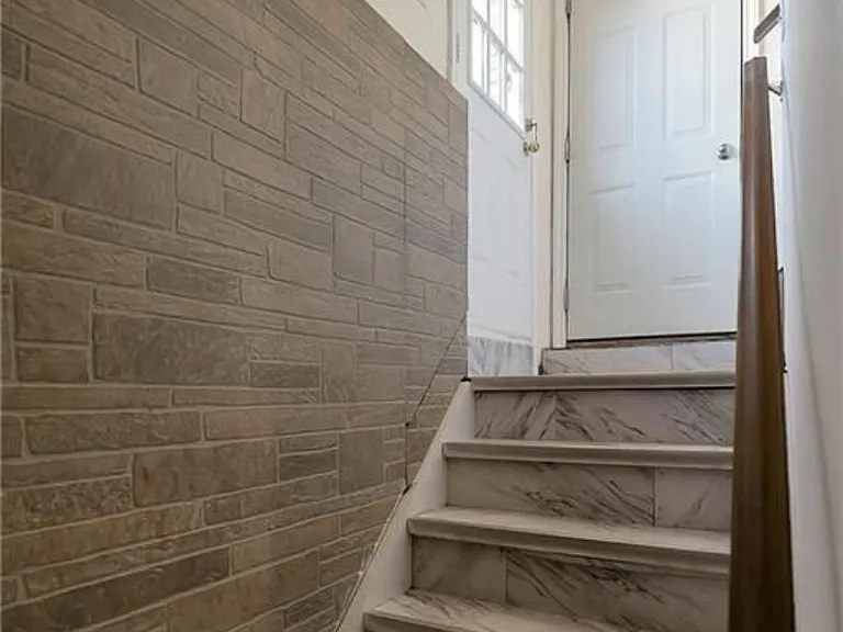 1430 Upper Gage Ave — Photo 3